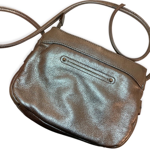 B MAKOWSKY Crossbody Purse ~ $139 Silver leather Leopard Lined - Picture 7 of 12